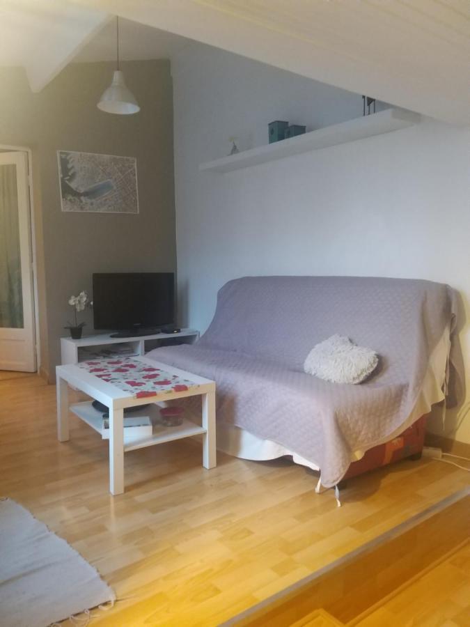 Apartmán Gite T2 Avec Grande Piscine Villeneuve-la-Comptal Exteriér fotografie
