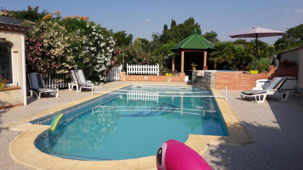Apartmán Gite T2 Avec Grande Piscine Villeneuve-la-Comptal Exteriér fotografie